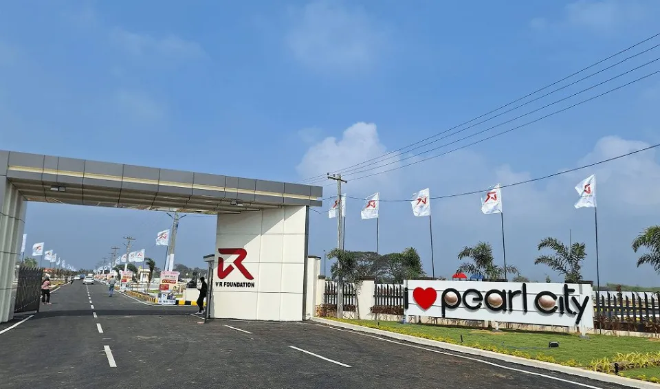VR Pearl City, Photograph