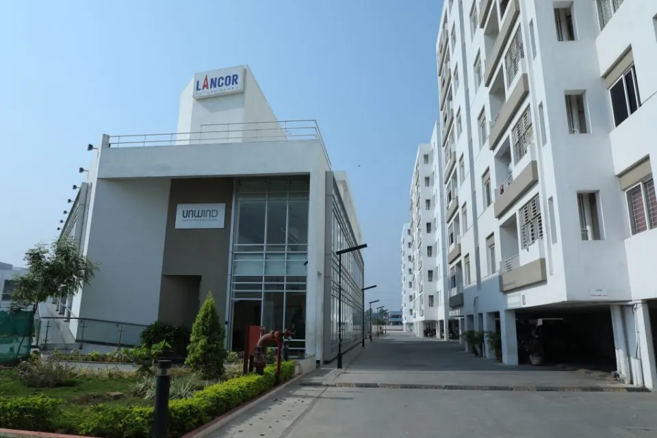 Lancor Lumina, Photograph